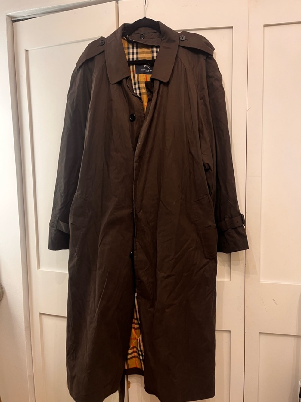Burberry Brown Trench Coat with Signature Check Lining - size 46R